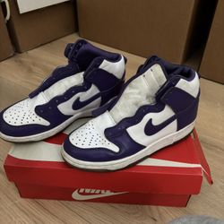 Purple & White Nike High-Top Sneakers – Men’s (Used)