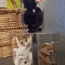 Beanie Babies, Vintage 1997 Princess Diana Edition. Halo Bear.
