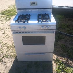 GAS STOVE