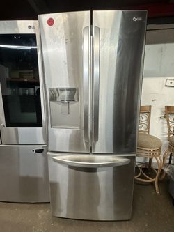 LG Refrigerator/ Fridge 