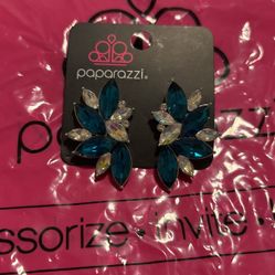 Paparazzi Blue White Rhinestones Earrings Silver Metal