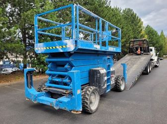 Genie GS-5390 RT (4WD Scissor Lift)