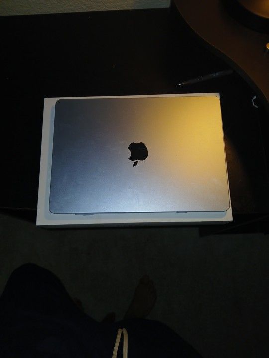 MacBook Air 13 Inch M4 Chip 2025