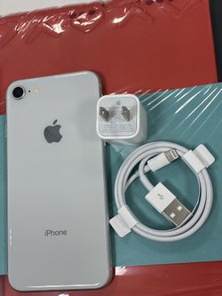 iPhone 8 works for any carrier