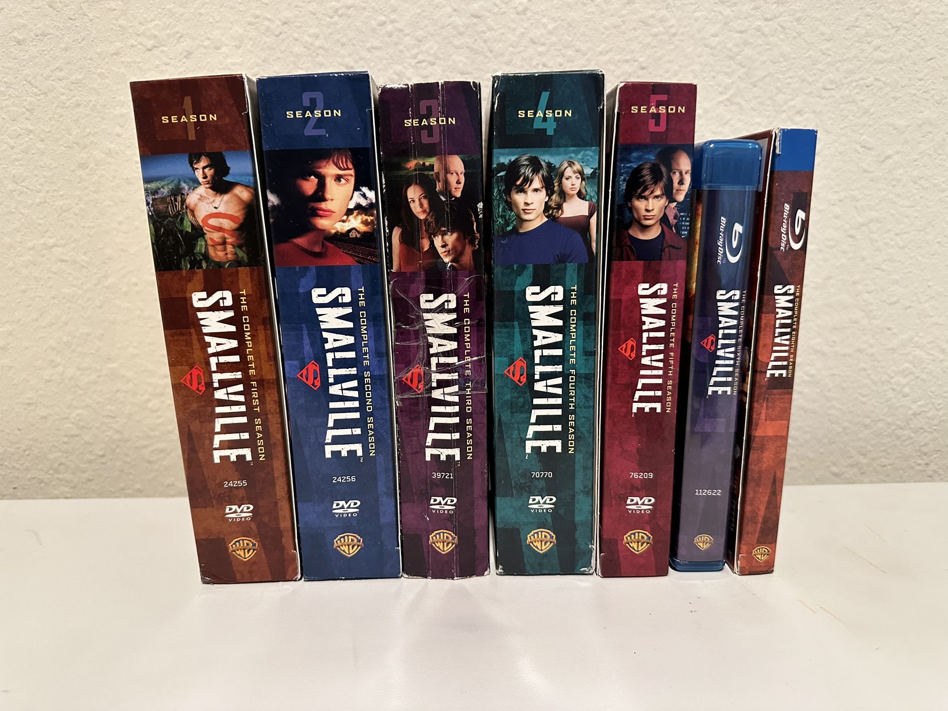 Smallville TV Series Seasons 1-5 (DVD), 6 & 8 (Blu-ray)