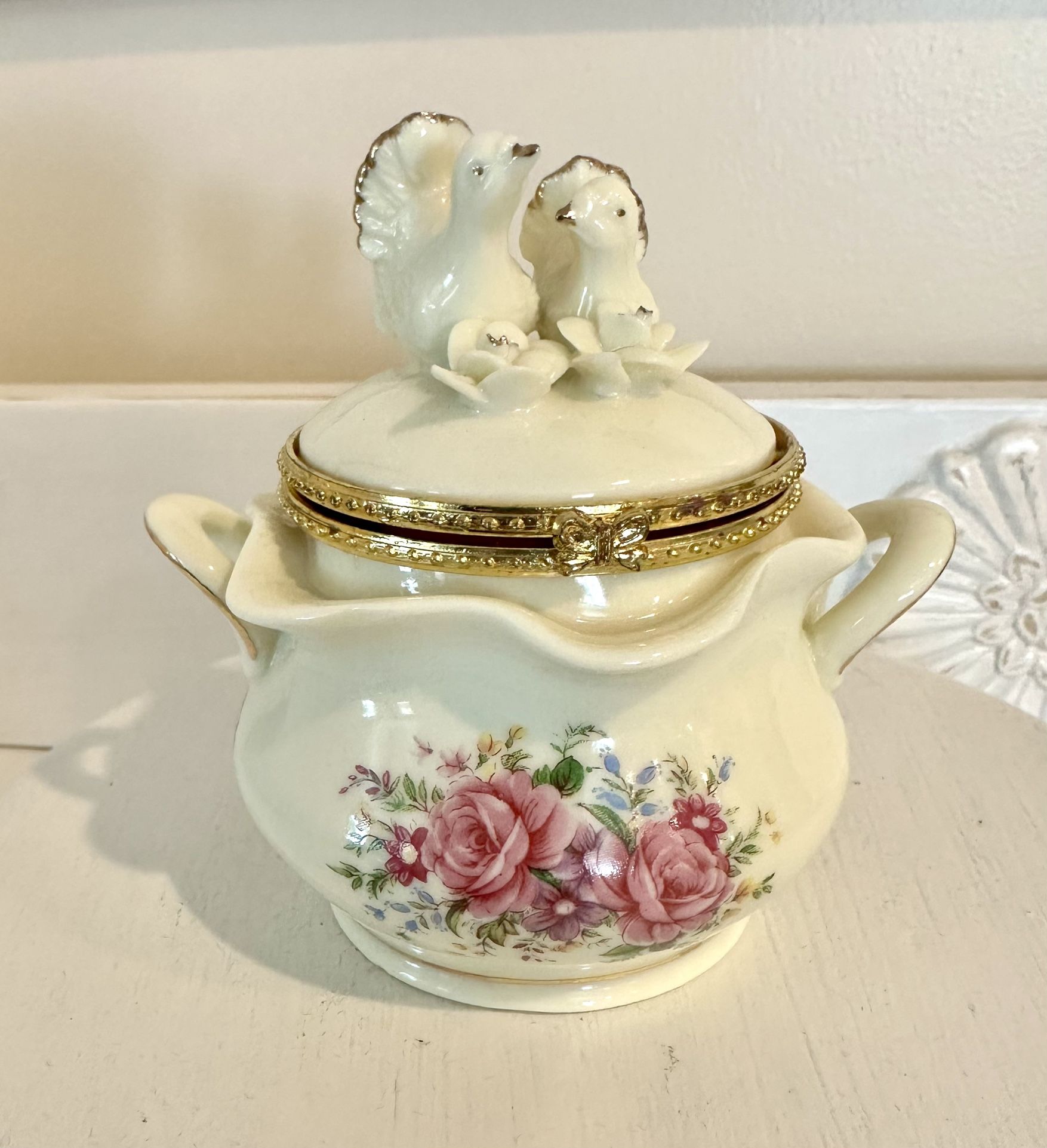 Vintage Porcelain Trinket Box