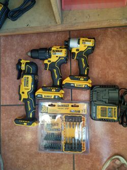 DeWalt drill & multi tool combo