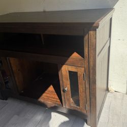 TV  STAND 