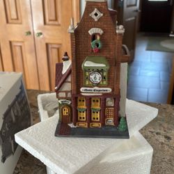 Dept 56. Christmas In The City Series  Music Emporium.