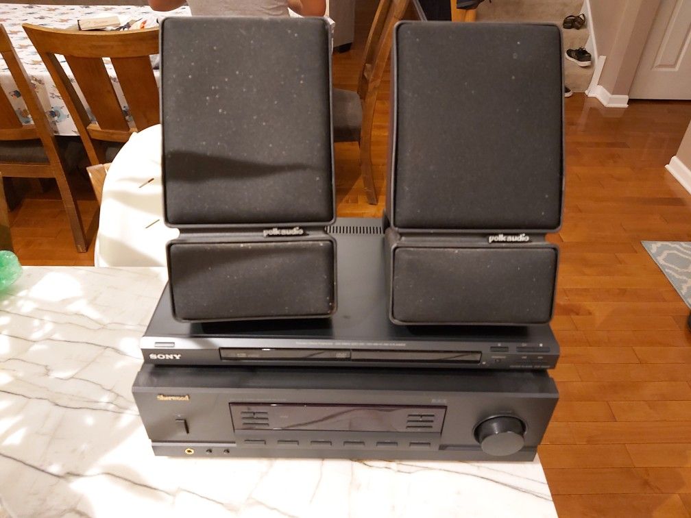 Stereo receiver, dvd/cd player and speakers