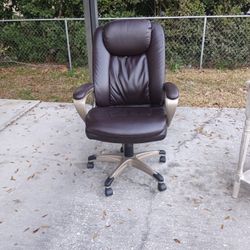 Brown Leather Office Chair Hydraulic Lift Spring Tilt Brand New