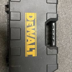 DEWALT DCD800 20V MAX XR Brushless Li-Ion 1/2" Cordless W/ 2ah Battery & Charger