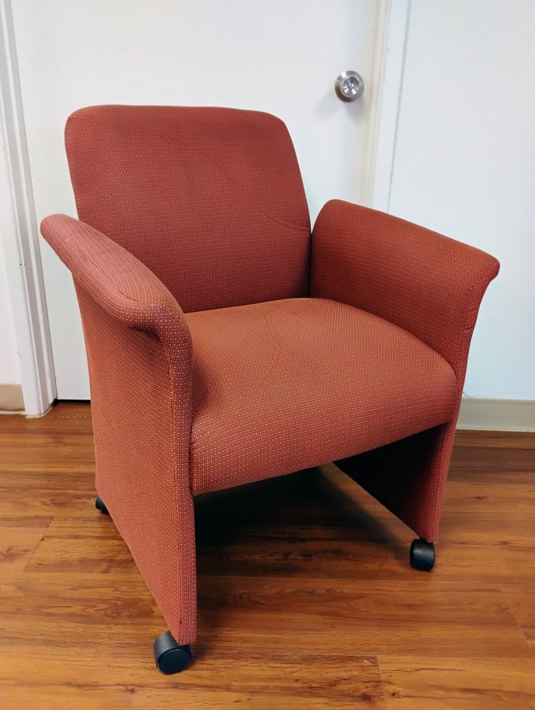 Rolling Club Chair