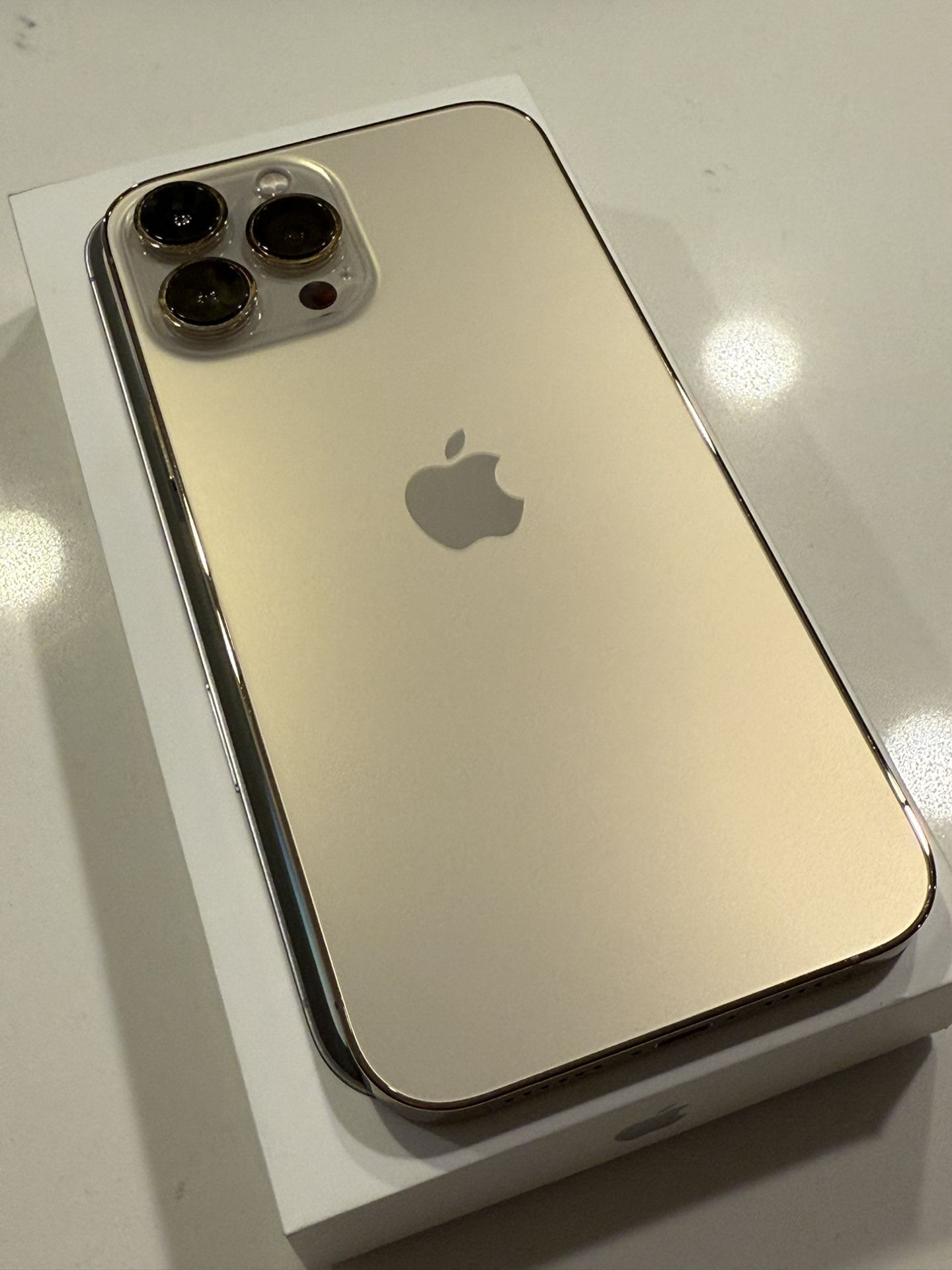 Apple - Pre-Owned Excellent iPhone 13 Pro Max 5G 256GB (Unlocked 