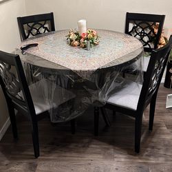 Dining set