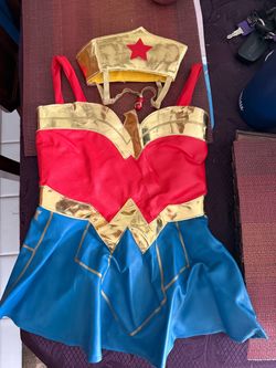 Dog costume (medium) - Wonder Woman!