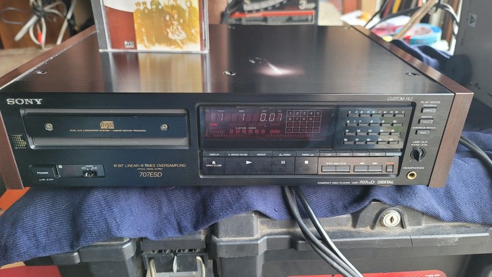 Sony CDP-707ESD Compact Disc Player (1987-88) Old School Vintage