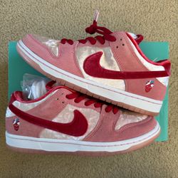 Nike SB Dunk Low Strangelove Size 8