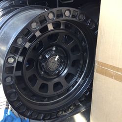 17” American Outlaw Wheels Maverick