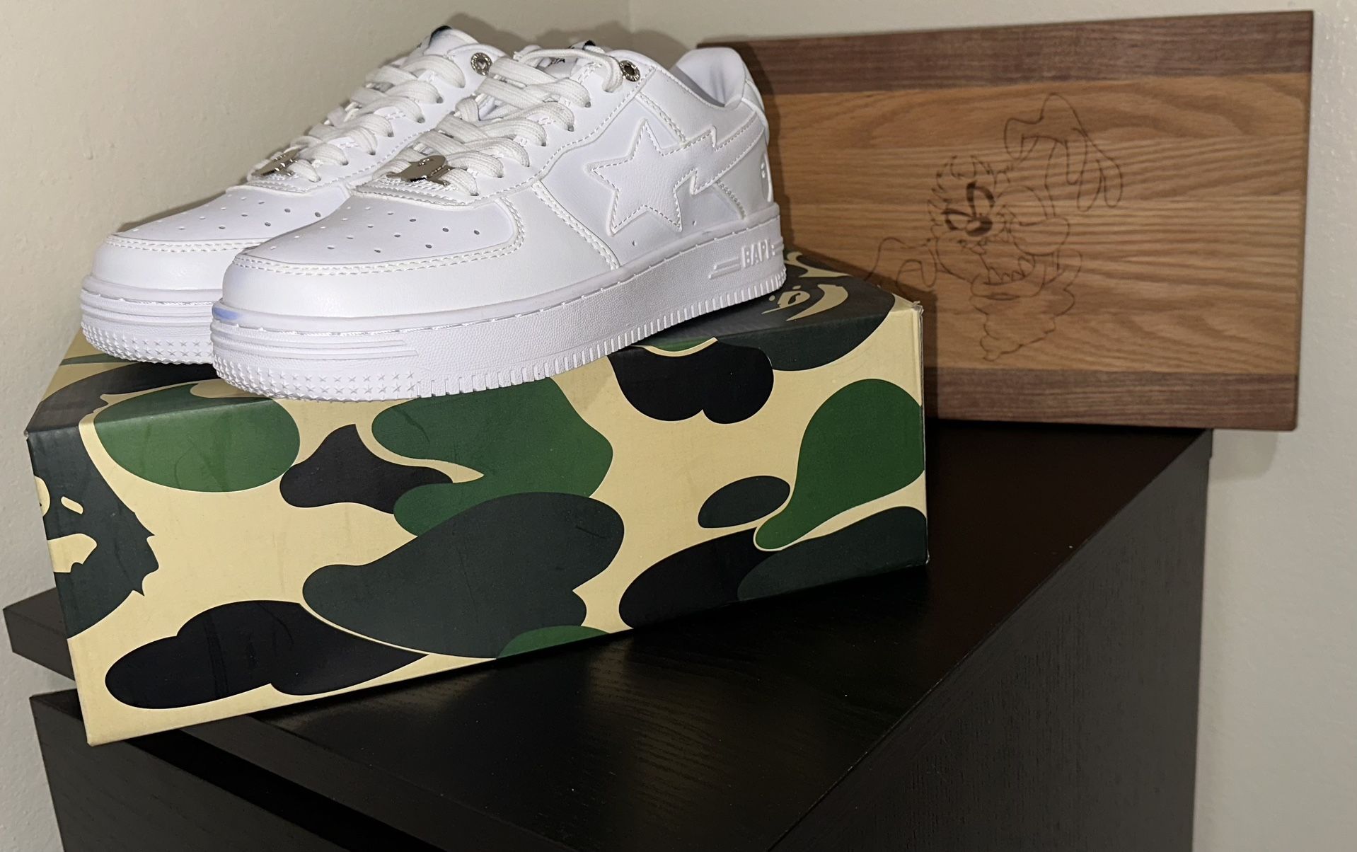 BAPE  White Sta