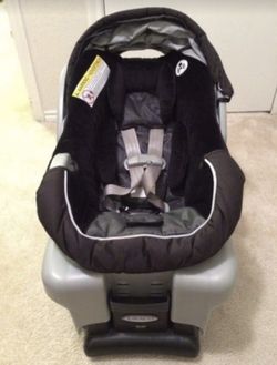 GRACO Baby Car Seat with base