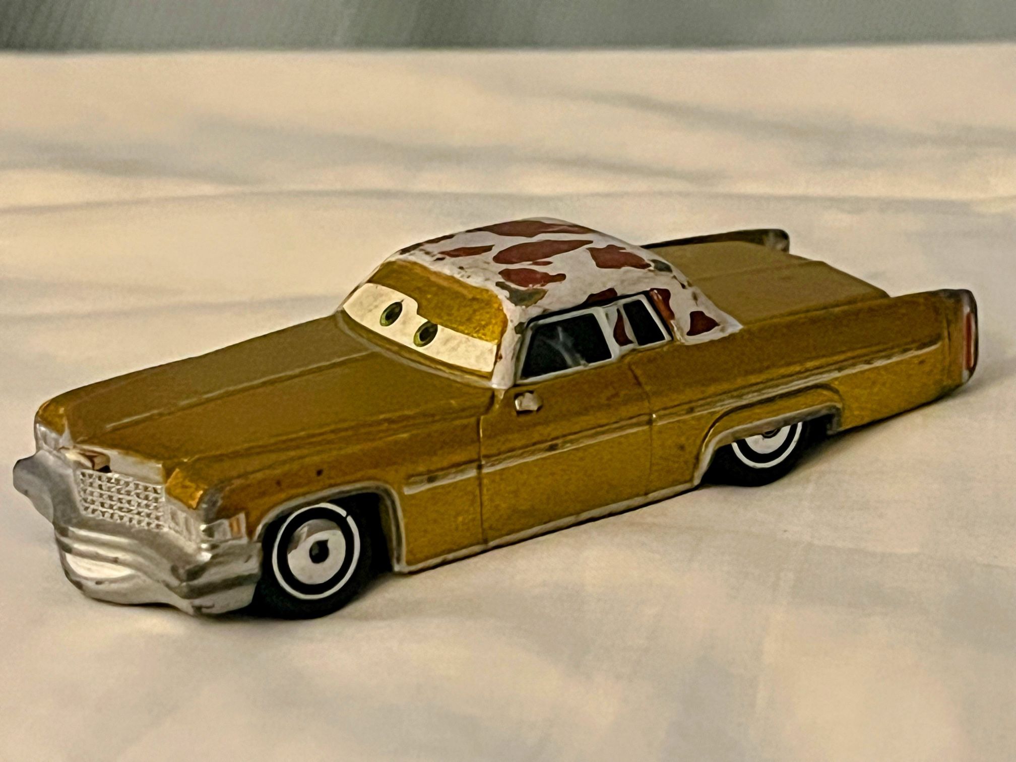 Disney Pixar Cars TEX DINOCO 1975 Cadillac Coupe De Ville Diecast 1:55