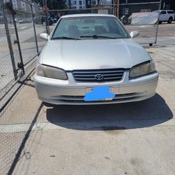 2000 Toyota Camry LE 