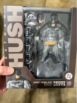 MAFEX No.126 Batman Hush Black Ver.