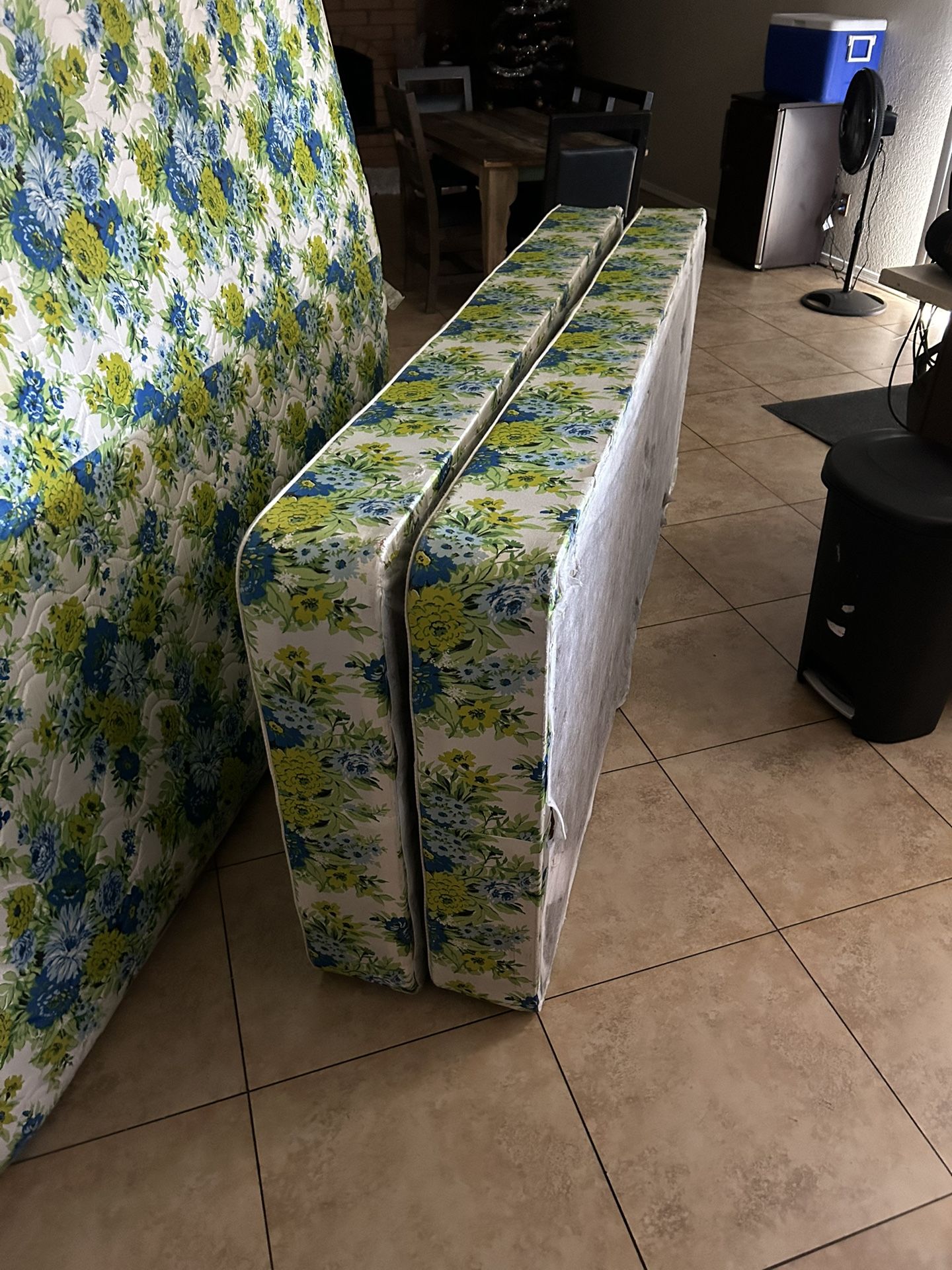 Free King Mattress And 2 Box Springs for Sale in Phoenix, AZ OfferUp