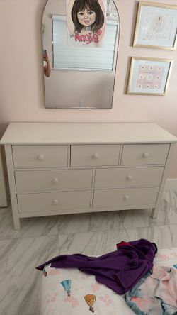 Pottery barn dresser
