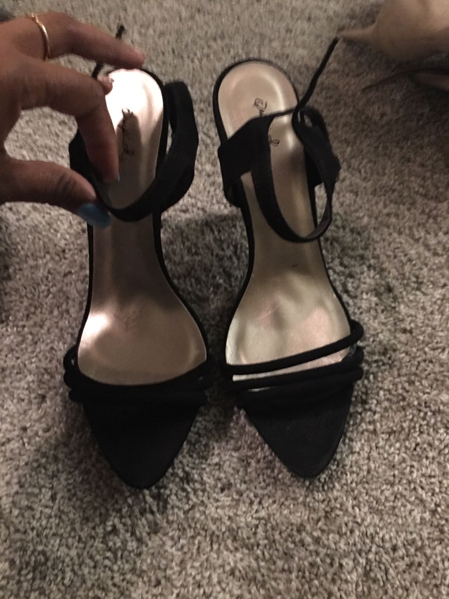 New women heels size 10