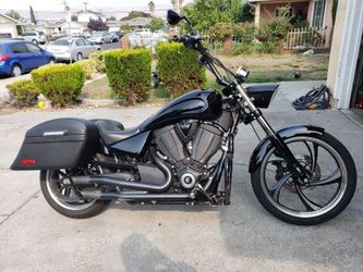 2015 Victory Motorcyle Cruiser