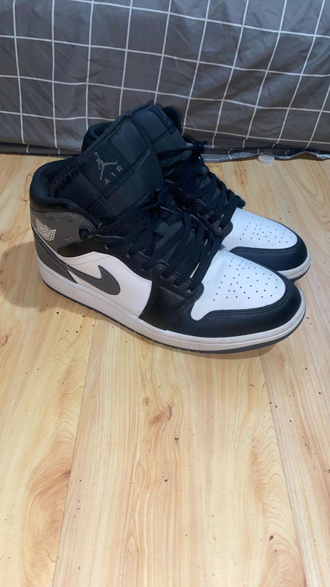 Jordan 1s black White And Grey (size 9.5)