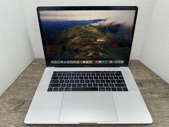 MacBook Pro - Intel i9 - 16 GB RAM - 500 GB SSD - touch bar 15.6 “ screen - 90 days warranty !