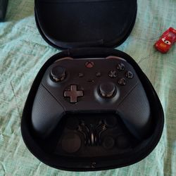 Elite Series 2 Control For Parts Or Fix