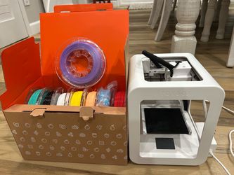 Toybox 3D Printer with Filament Spools