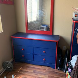 Boys Dresser And Closet