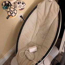 Mamaroo multi-motion Baby Swing