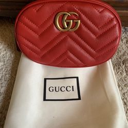 Gucci Marmont Matelasse Belt Bag In Red 