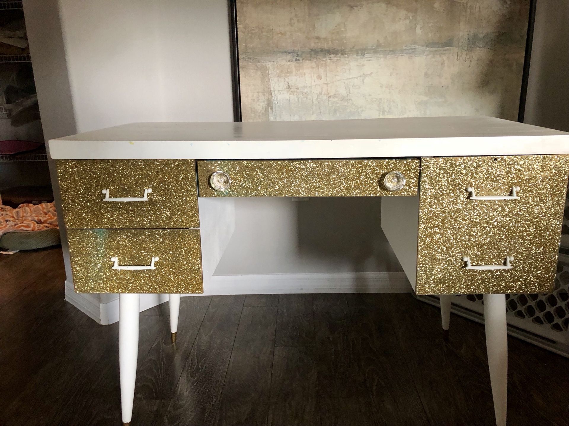 Glitter vanity / work desk