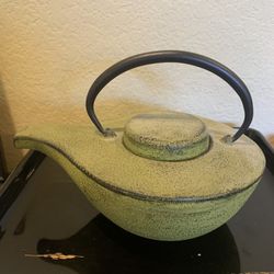 Japanese Vintage modern cast-iron  tea Pot 