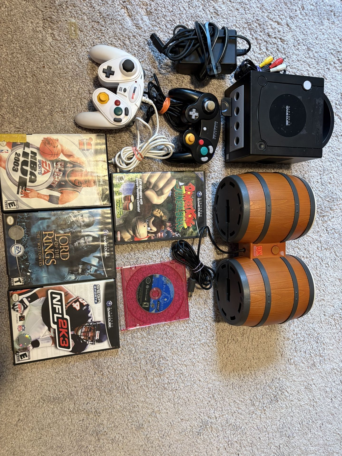 Nintendo Gamecube + 5 Games (hablo Espanol)