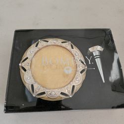 Pearl Wine Coaster And Stopper Set