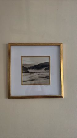 Valley picture frame