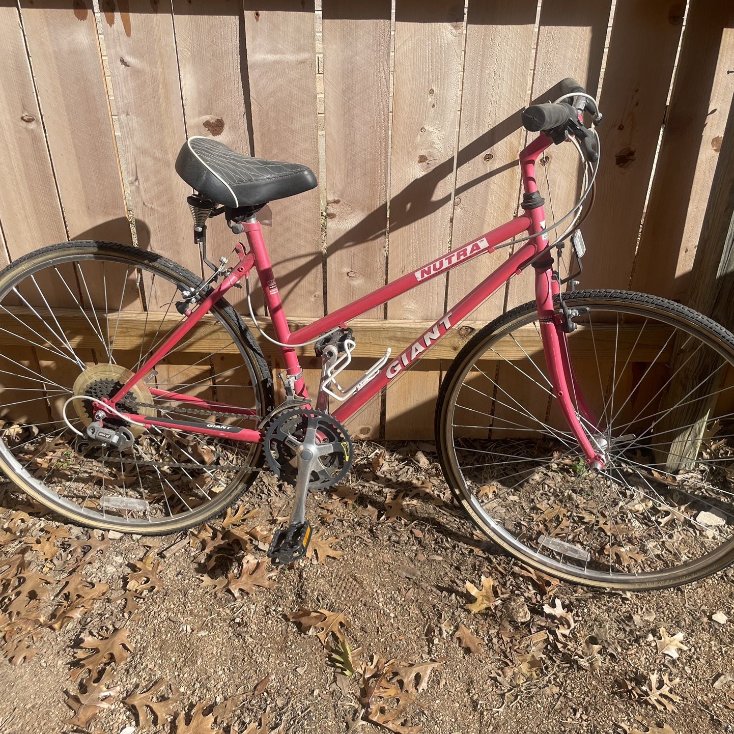Giant nutra online women's bike