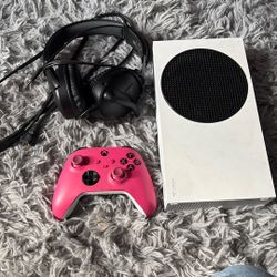 White Xbox Series X/S With Pink Controller And New Wired Headset 