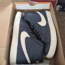 Nike Blazer Mid