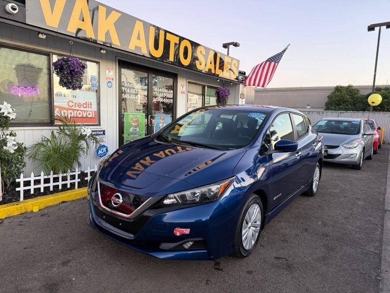 2018 Nissan LEAF S HATCHBACK 4DR