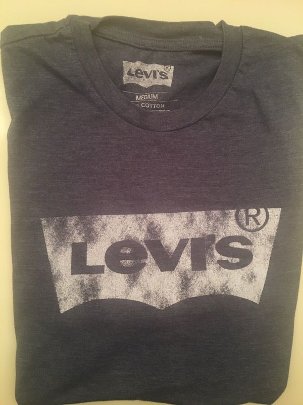 Men's medium bye Levi t shirt