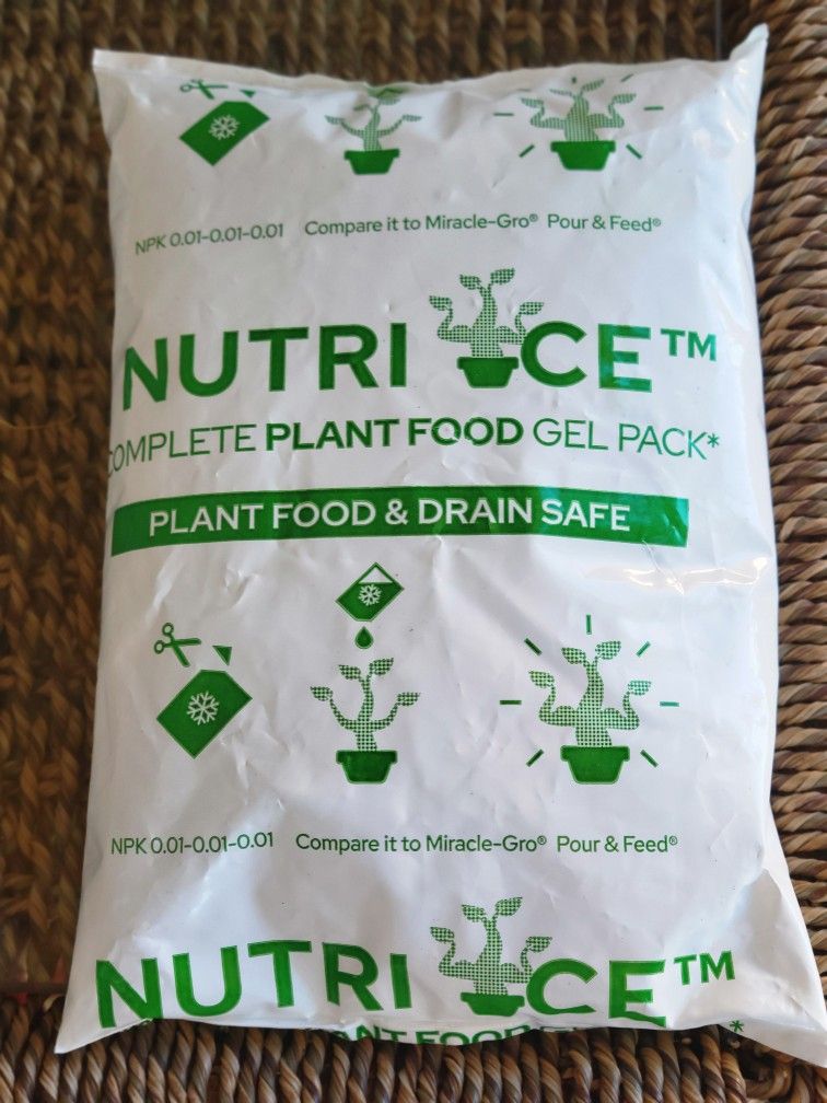 NUTRÍ ICE  - 3 Cold packs. Contents can be used as plant food.